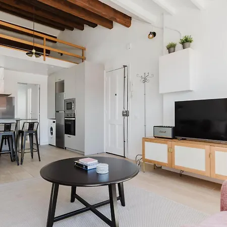 Blueground Galvany Furnished Penthouse Bcn-135 * Барселона